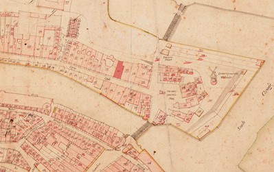 <p>Kadastraal minuutplan uit 1832, detail van het noordoostelijke deel van de Thorbeckegracht (hier nog Den Dijk geheten) en het Diezerpoortenbolwerk. Het perceel Thorbeckegracht 12 is rood gearceerd en omvat nog de bebouwing aan de Menno van Coehoornsingel (RCE beeldbank). </p>
